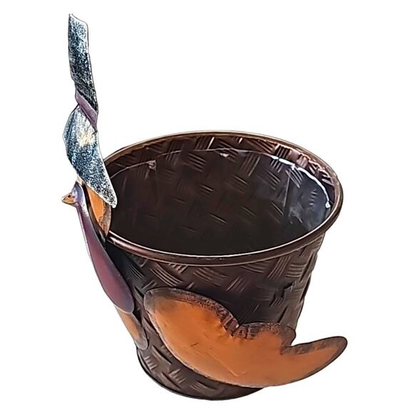 Flowers Turkey Metal Flower Pot with Plastic Insert 11" Tall x 7" Diameter - Picture 2 of 6